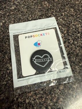 PopSockets Black 'Badwood' Heart Phone Grip